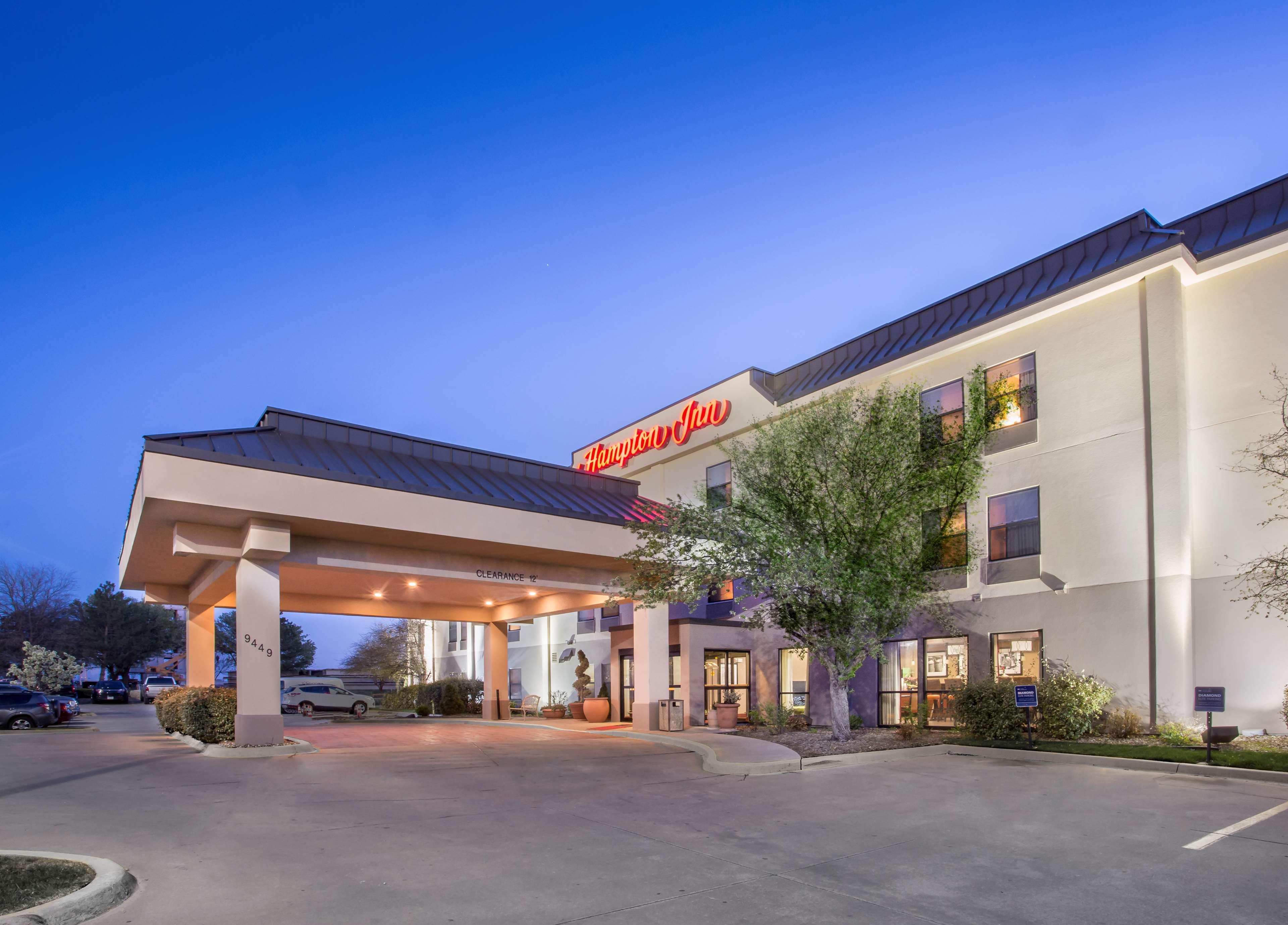Hampton Inn Wichita-East Extérieur photo