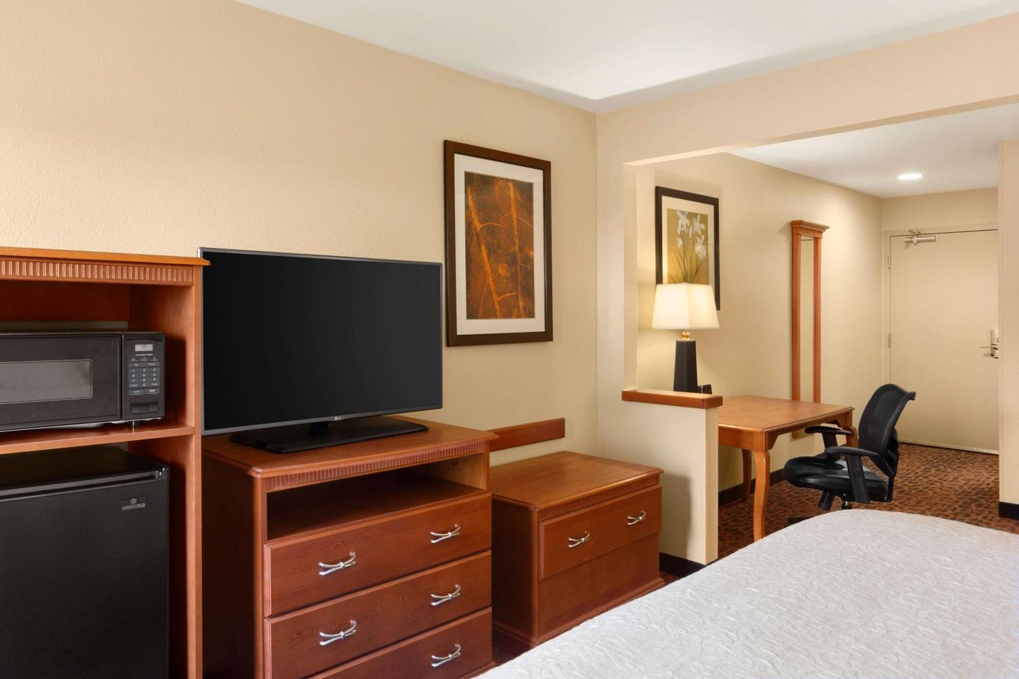 Hampton Inn Wichita-East Extérieur photo