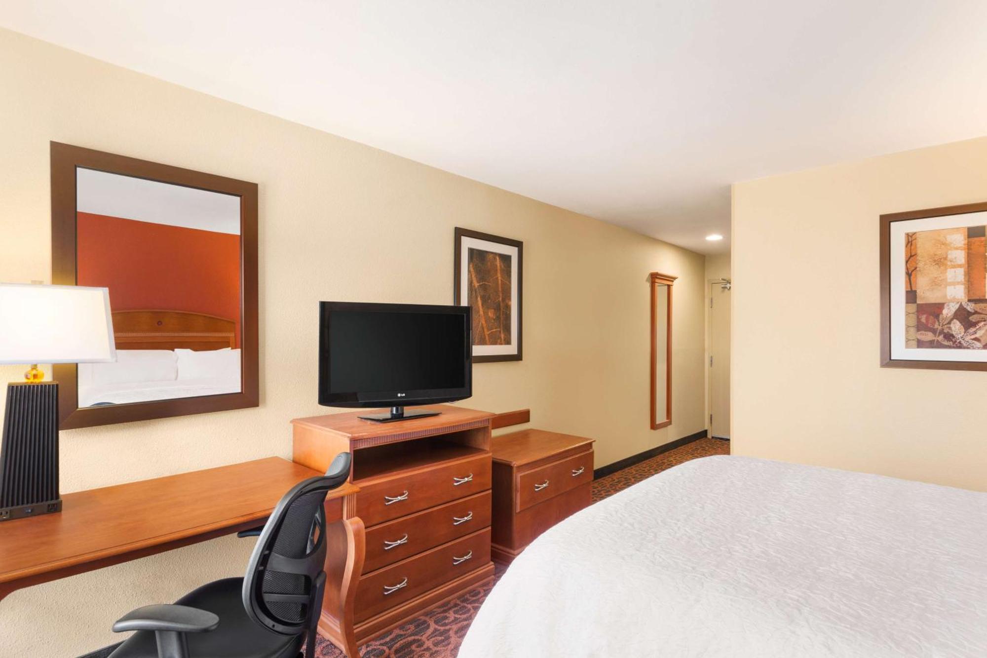 Hampton Inn Wichita-East Extérieur photo