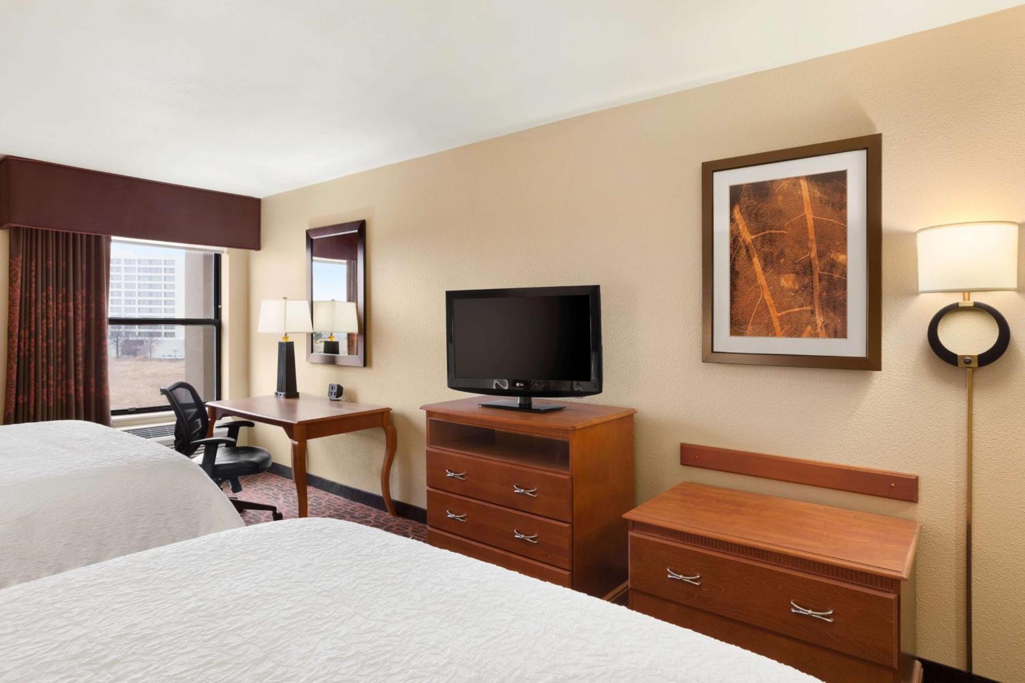 Hampton Inn Wichita-East Extérieur photo