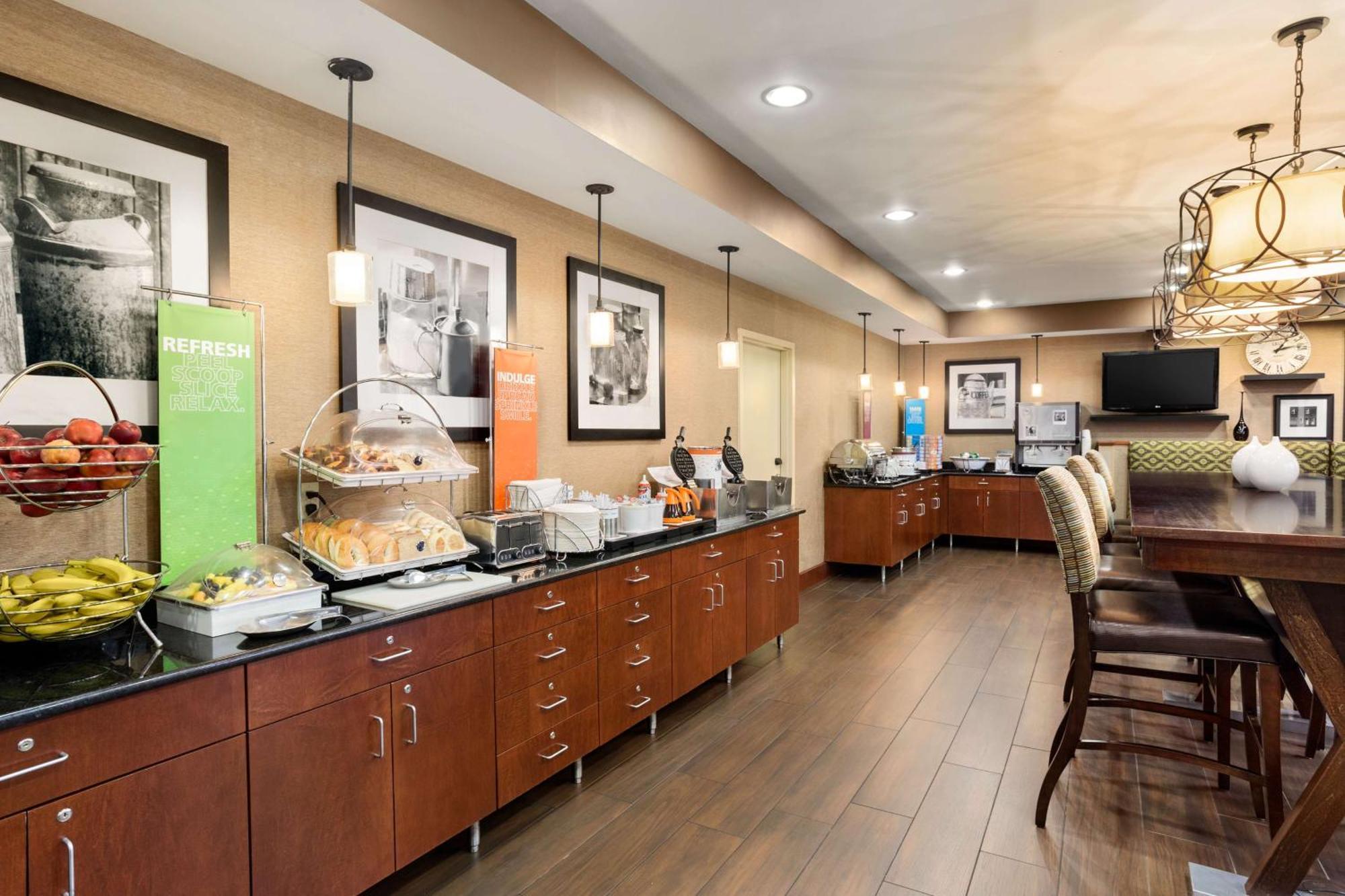 Hampton Inn Wichita-East Extérieur photo
