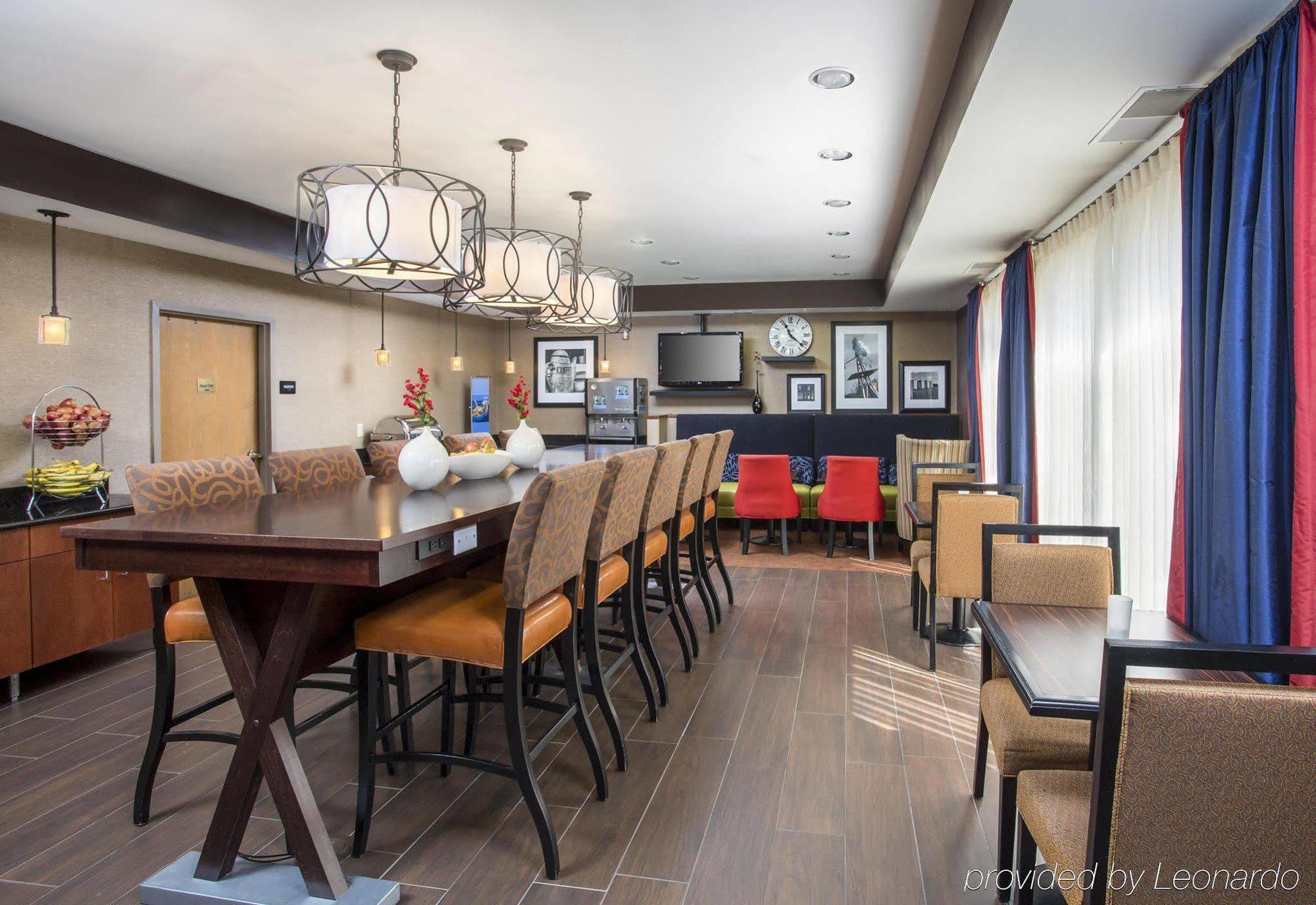 Hampton Inn Wichita-East Extérieur photo
