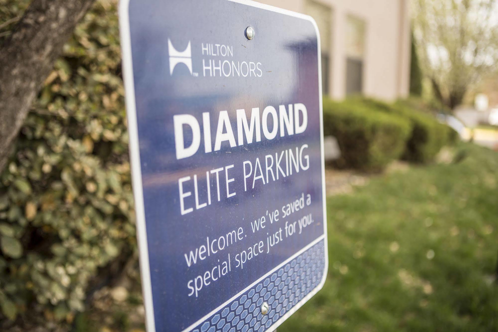 Hampton Inn Wichita-East Extérieur photo